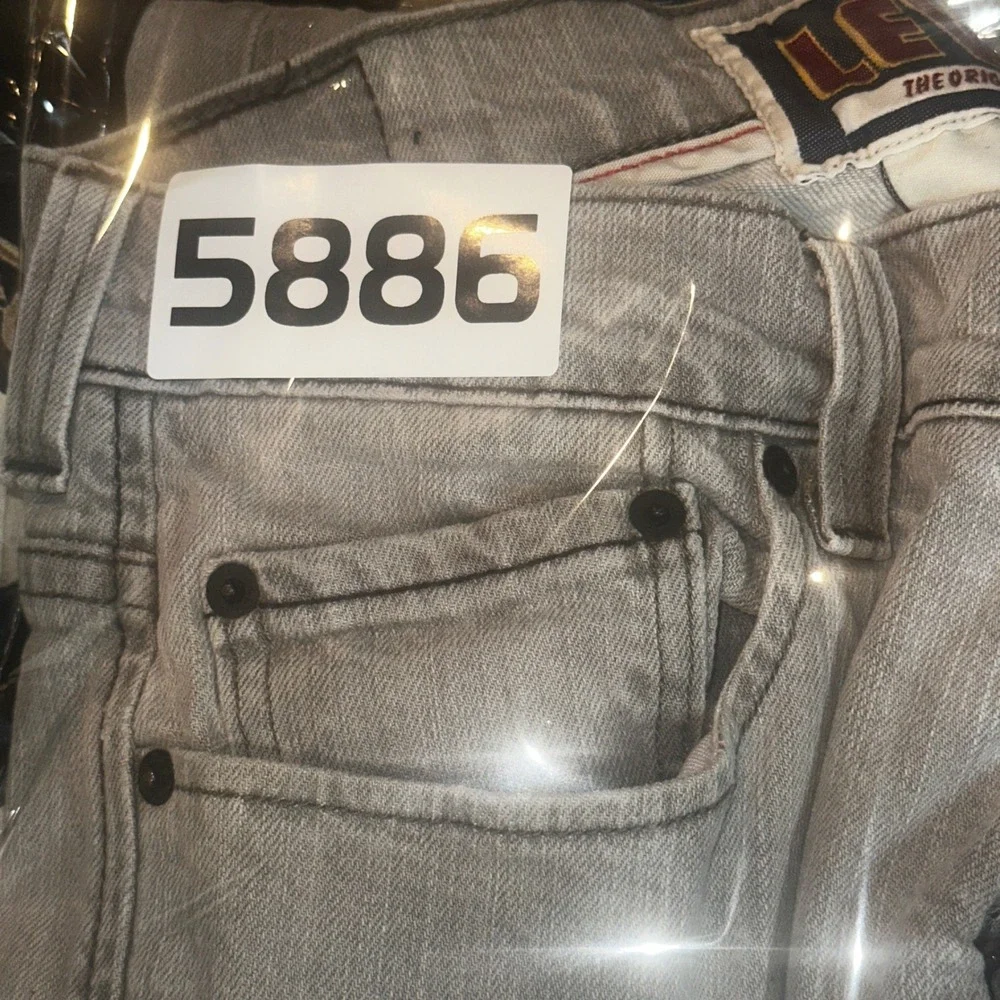 Levis levis 511